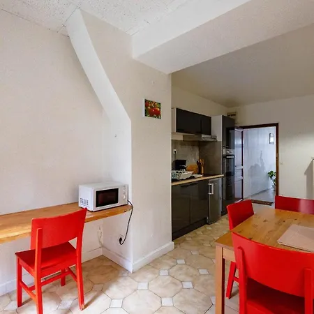 Les Platanes Apartment