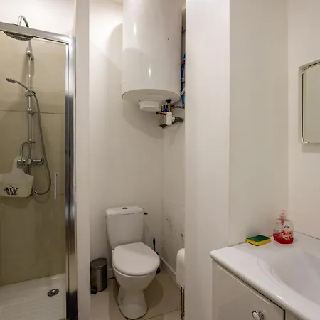 Les Platanes Apartment *